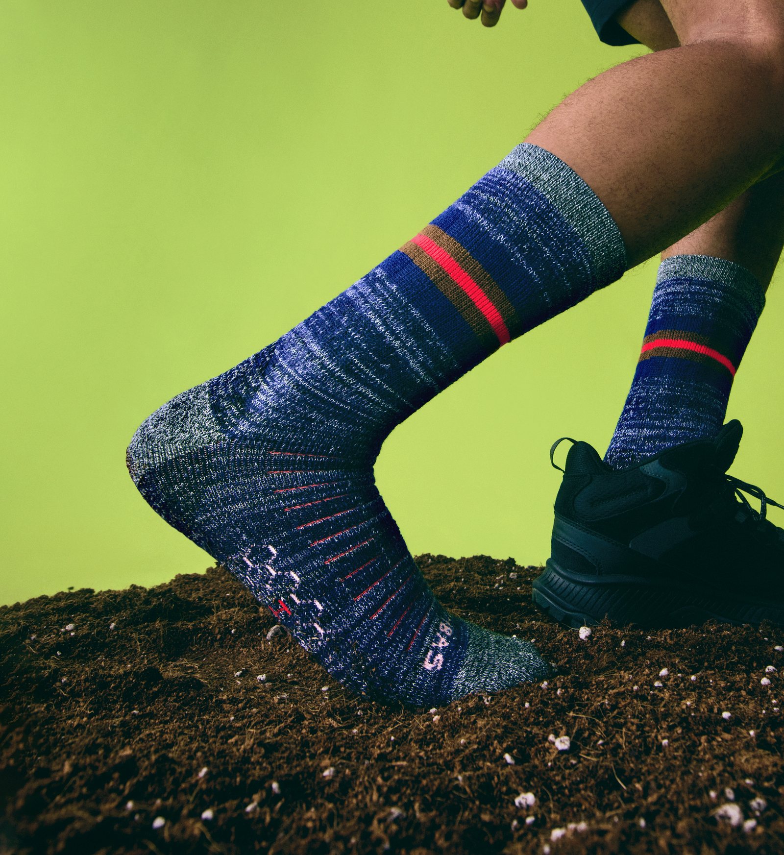 official-bombas::10014-cosmicnight-cosmicnight-adult-unisex-onmodel-0-transparent.png