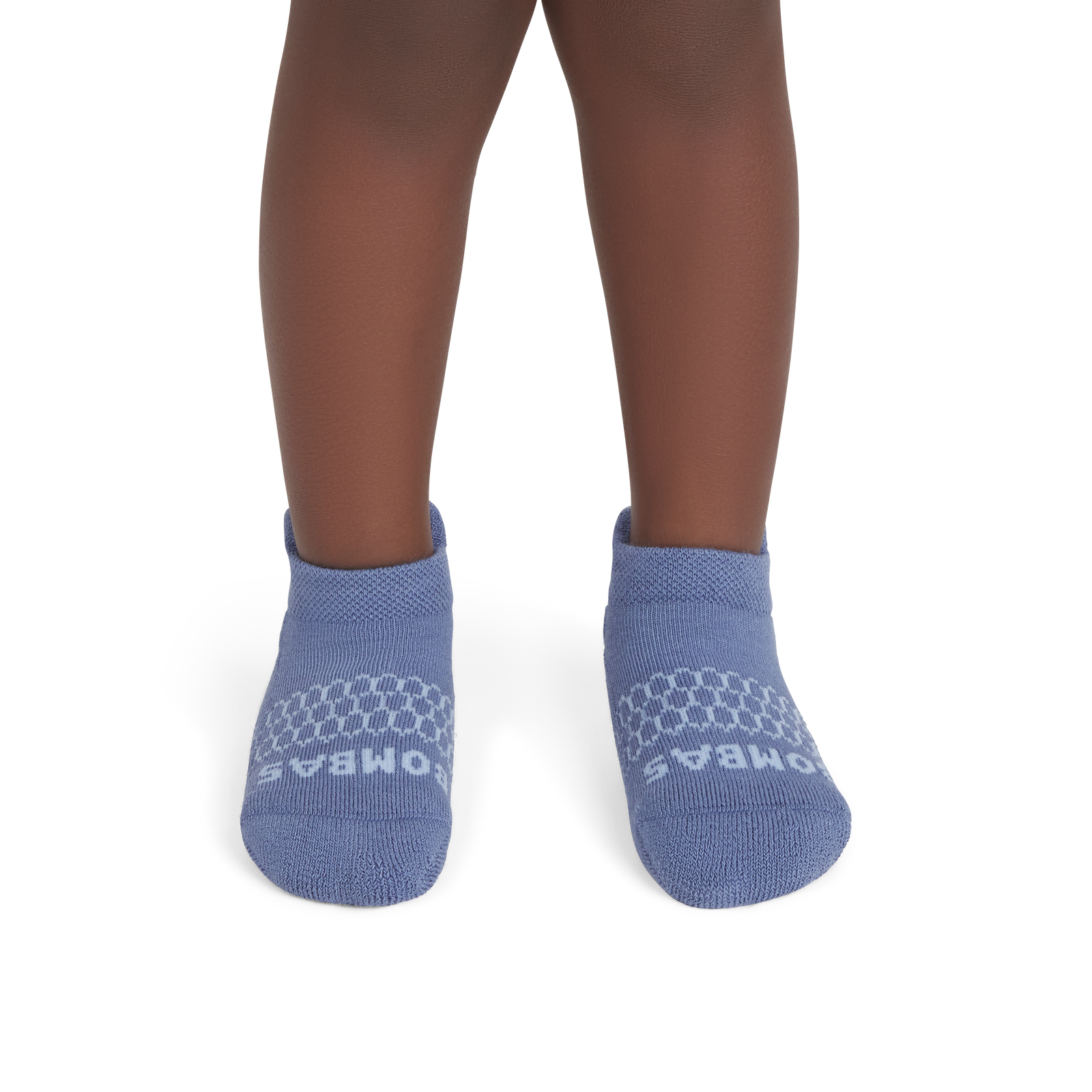 official-bombas::3870-bluesmoke-cloudblue-toddler-unisex-onmodel-2-transparent.png