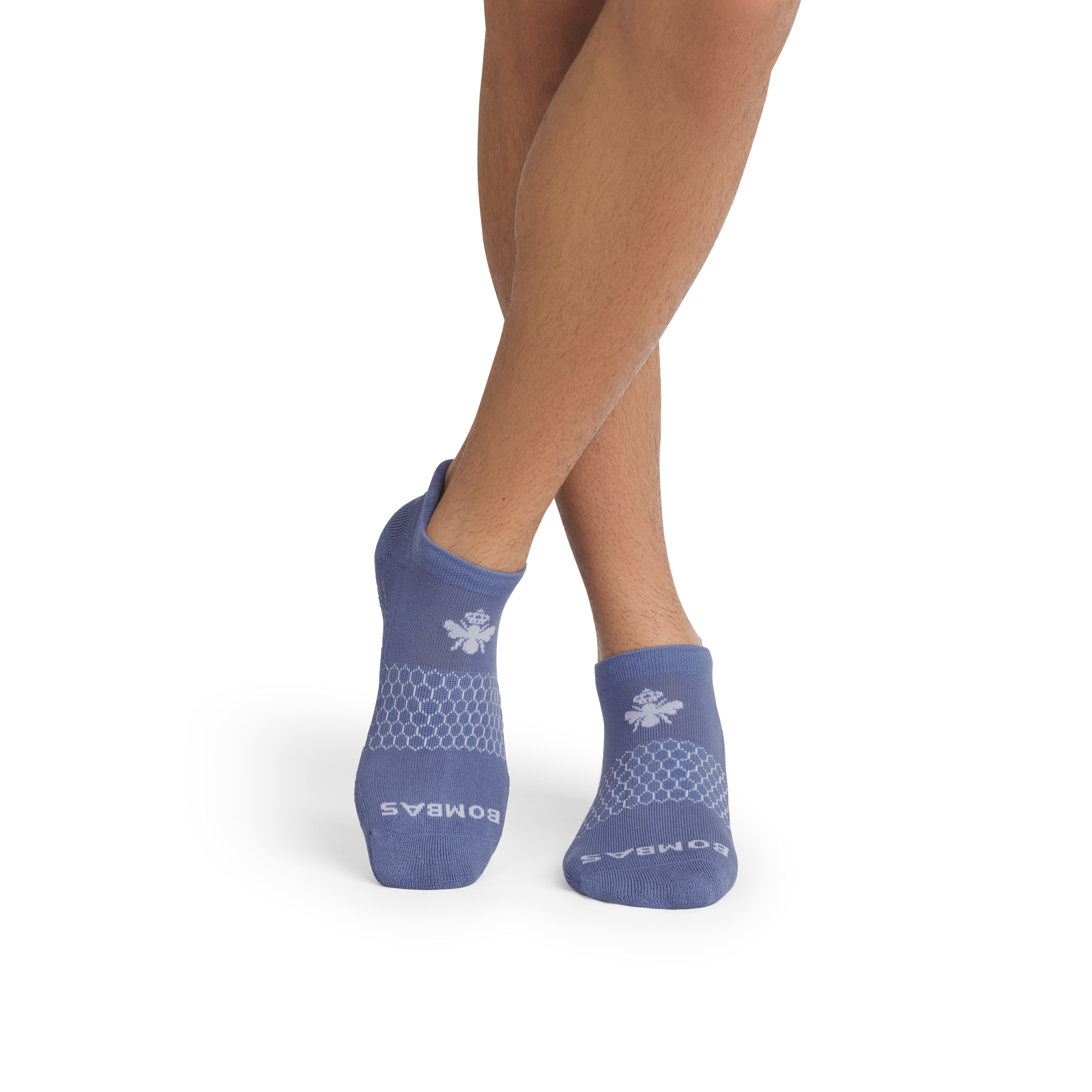 official-bombas::7880-oysterblue-adult-male-onmodel-2-transparent.png