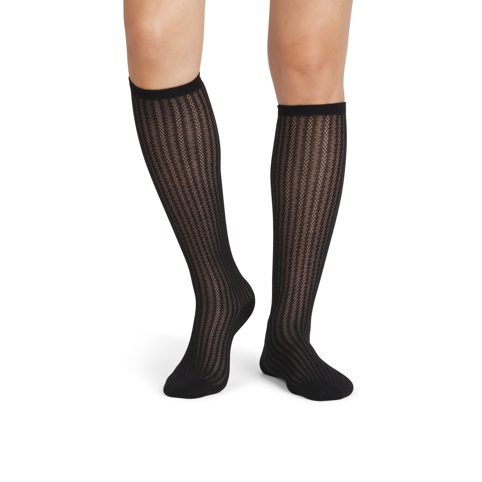 official-bombas::9729-black-adult-female-onmodel-2-transparent.png