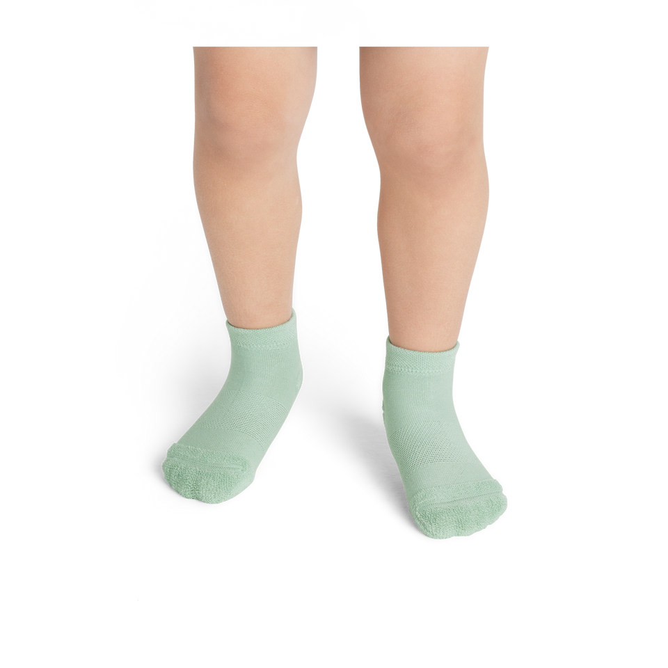 Toddler Lightweight Ankle Sock 12-Pack, Red Blue Mix, Onmodel1