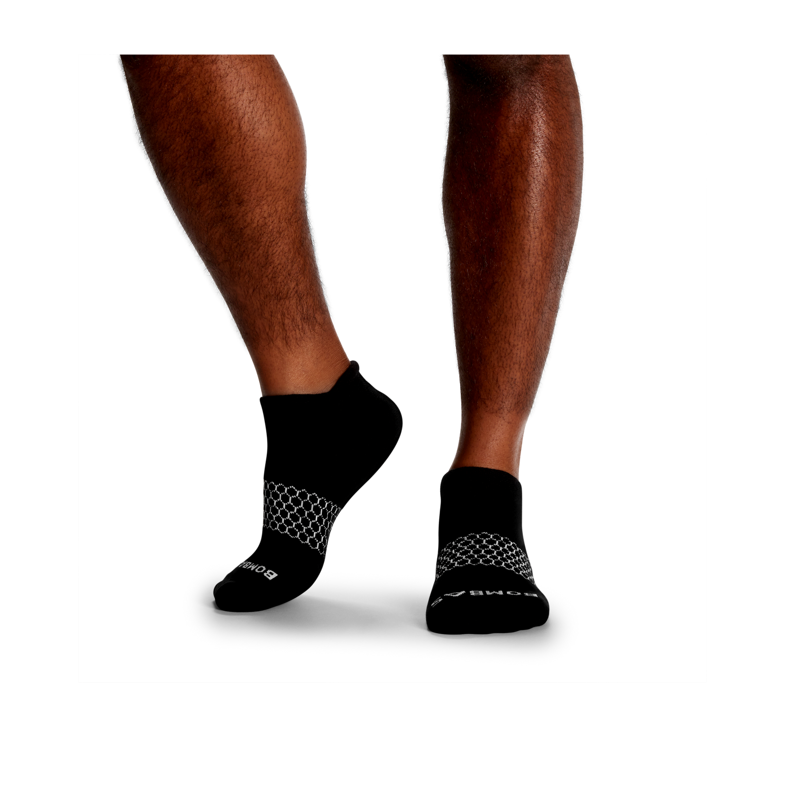 official-bombas::black-onmodel-1-transparent_bf1c352c-981a-431e-a106-5c6eccae3183.png