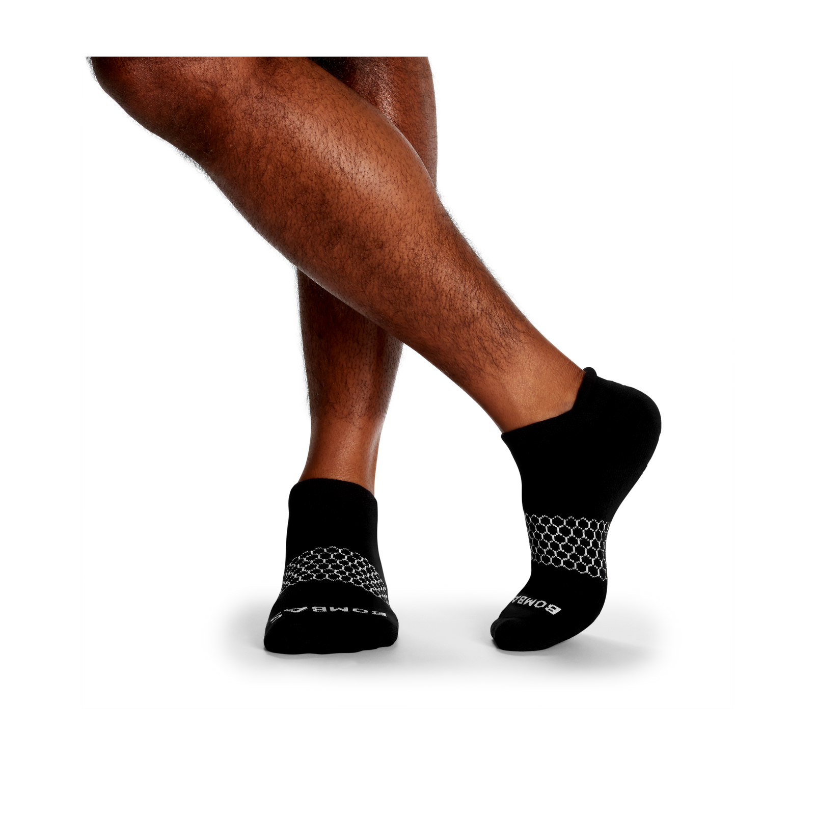 official-bombas::black-onmodel-2-transparent_315c316f-15fd-46b3-94e0-c5596d5fe75a.png