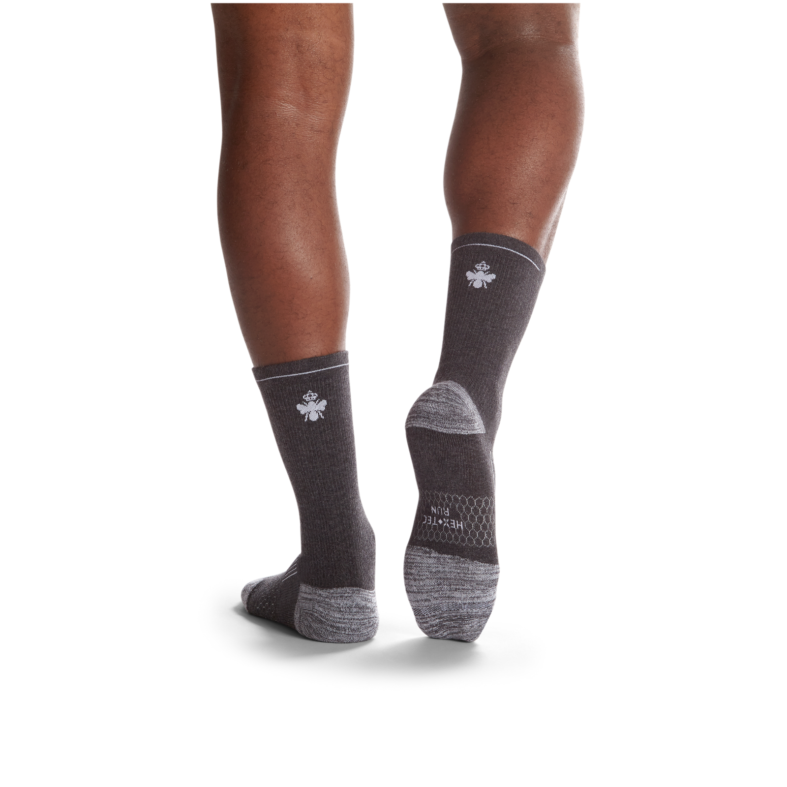official-bombas::charcoal-with-bee-onmodel-3-transparent.png