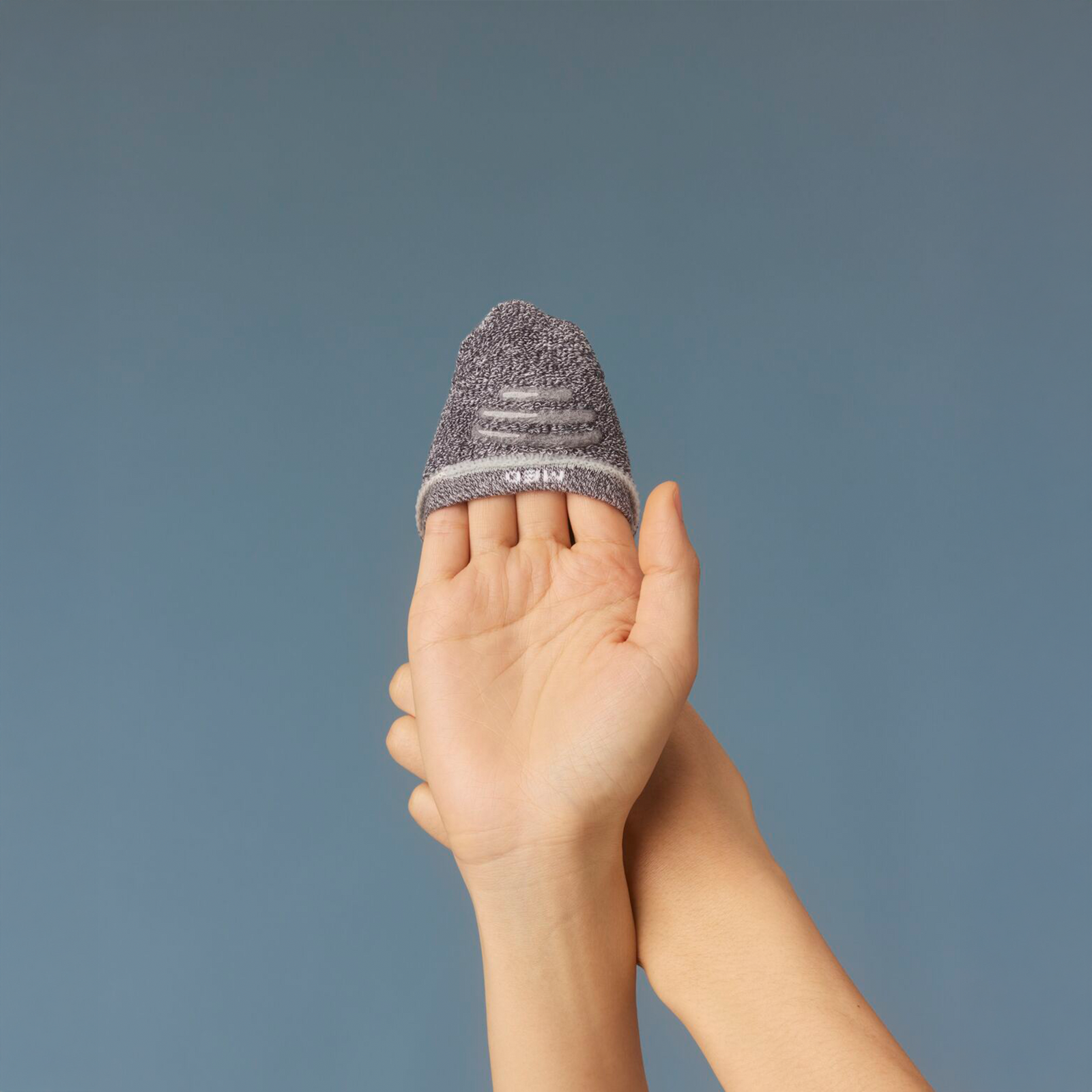 official-bombas::women-cushioned-noshow-grey.png